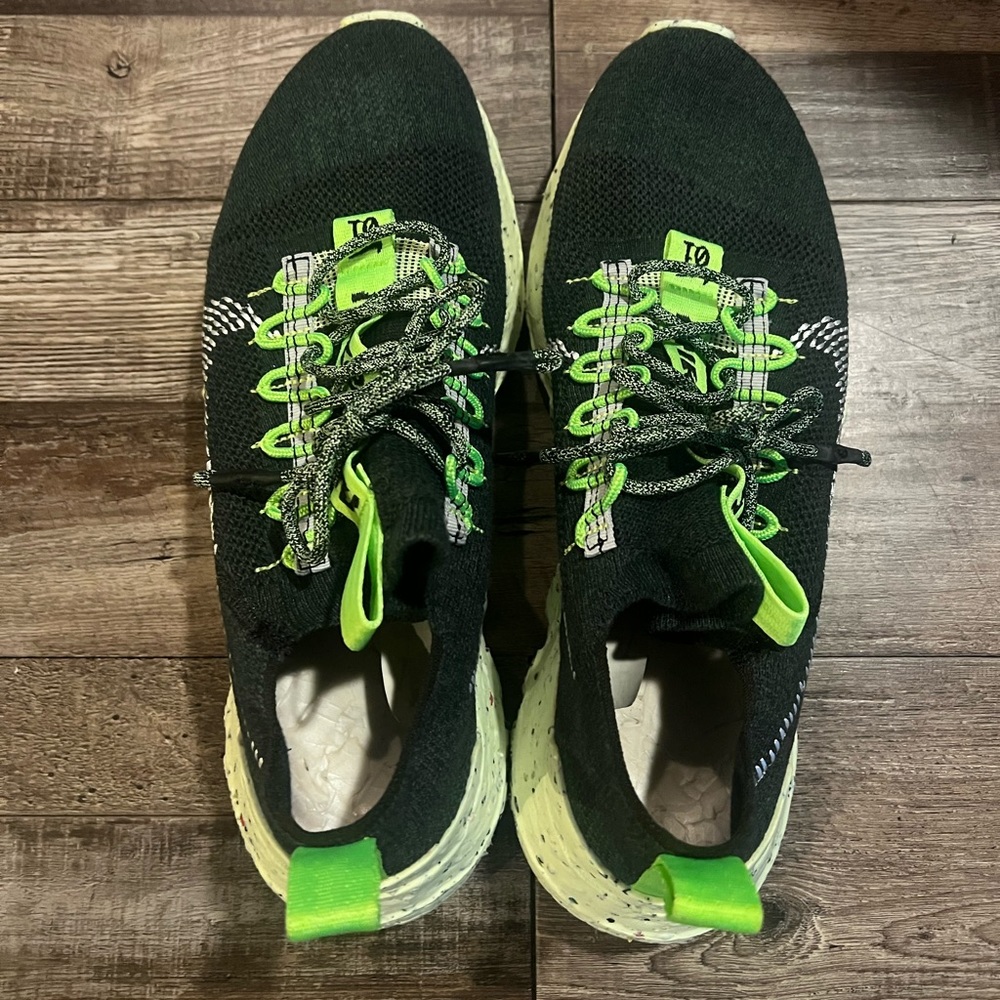Nike Space Hippie 01 “Carbon Green” - Size 11